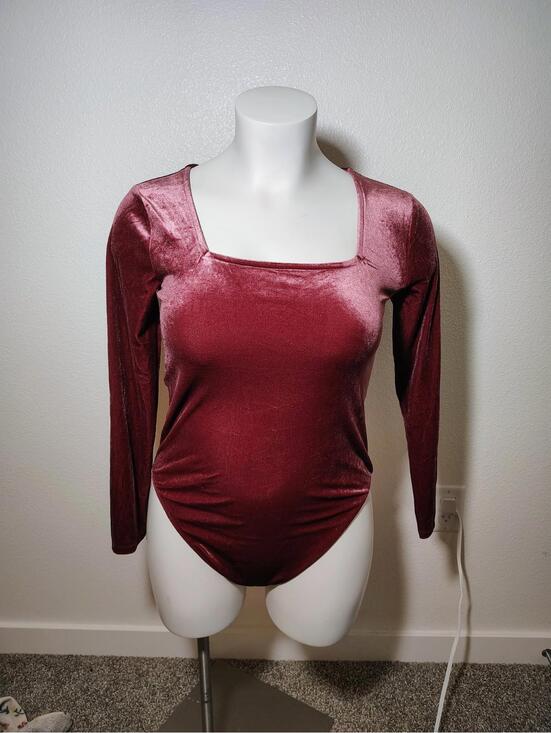 Old Navy Tops - XL Velvet Pink Bodysuit One piece Long Sleve Old Navy Square neck